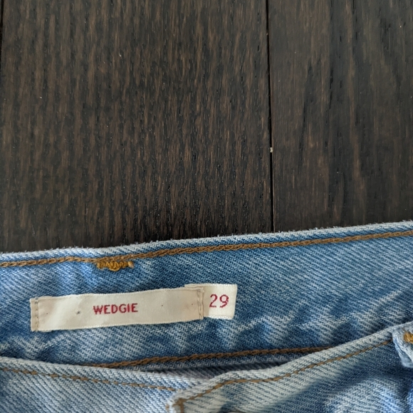 Wedgie Levi Jeans - Picture 8 of 10